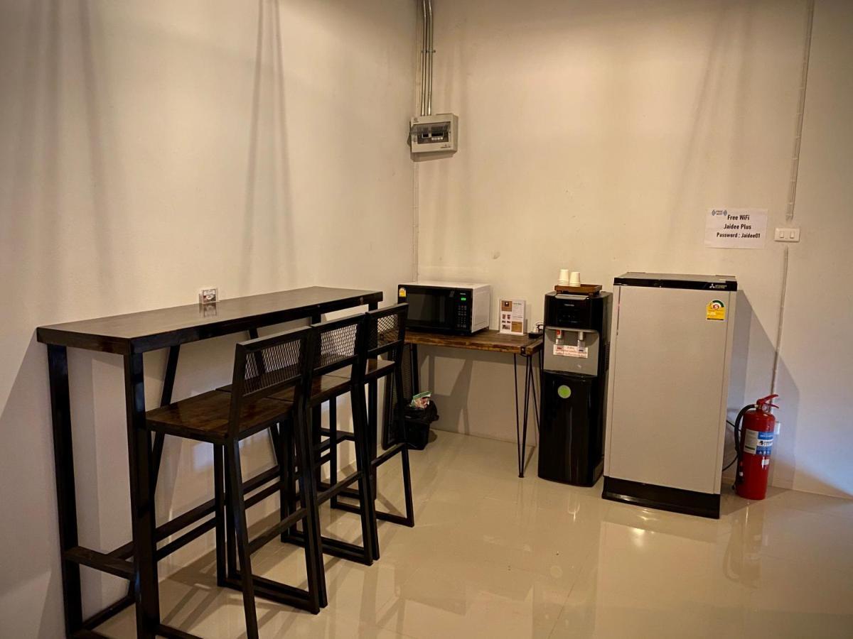Jaidee Cafe & Hostel Chiangrai Ban Fang Min Exterior photo